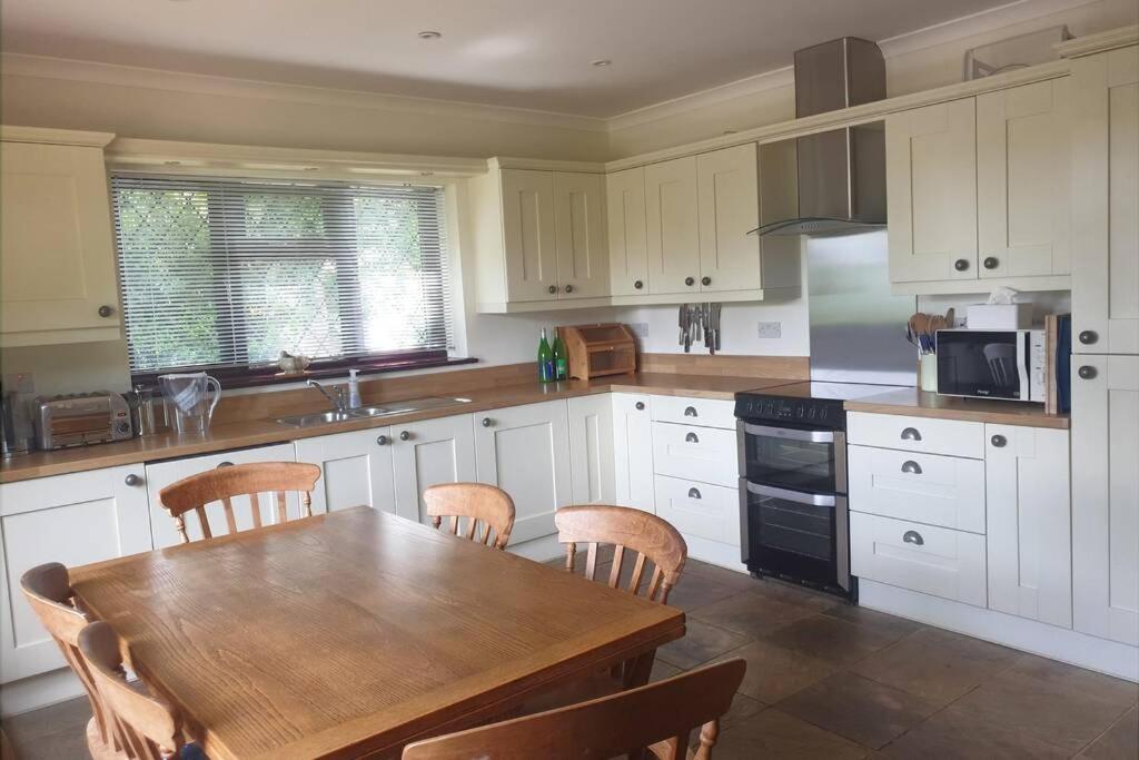 אשפורד Ashwood Holiday Cottage. מראה חיצוני תמונה