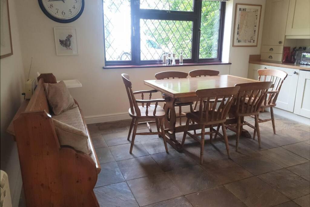 אשפורד Ashwood Holiday Cottage. מראה חיצוני תמונה