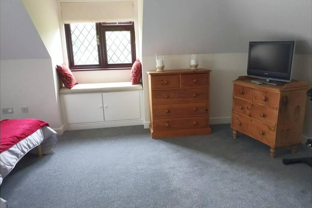 אשפורד Ashwood Holiday Cottage. מראה חיצוני תמונה